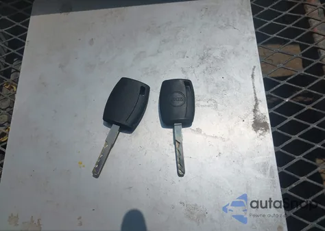 2012 Ford Fiesta S из США, поврежденный, VIN 3FADP4AJXCM219938